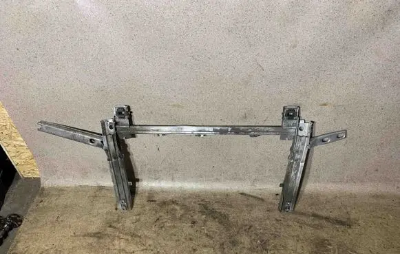 BMW 2 F46 Bottom radiator support slam panel 7301604