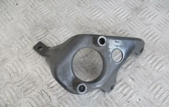 Ford Focus Engine mount bracket 154Q9W276CB