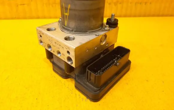 Jaguar XE ABS Pump HX7314F447AB