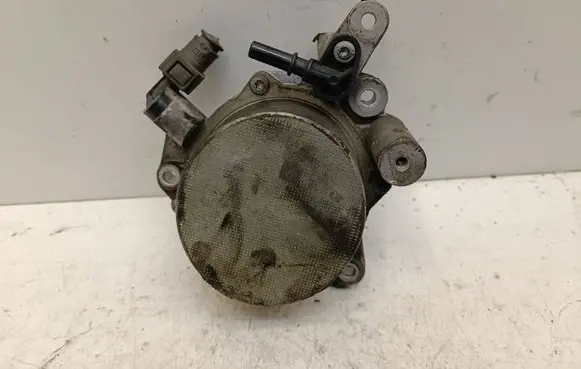 Vacuum pump