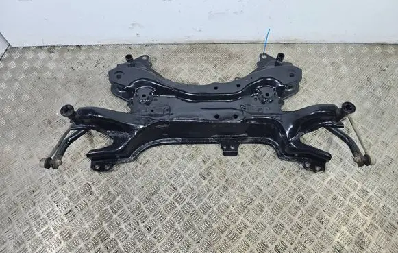 Toyota RAV 4 (XA40) Front subframe 