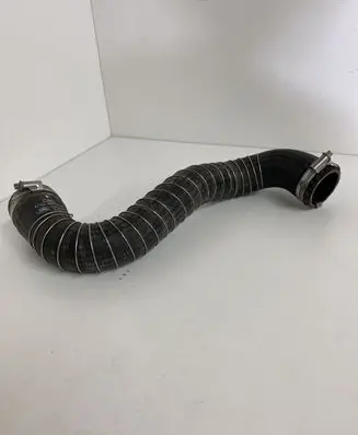 Land Rover Discovery 4 - LR4 Intercooler hose/pipe AH229F072AD