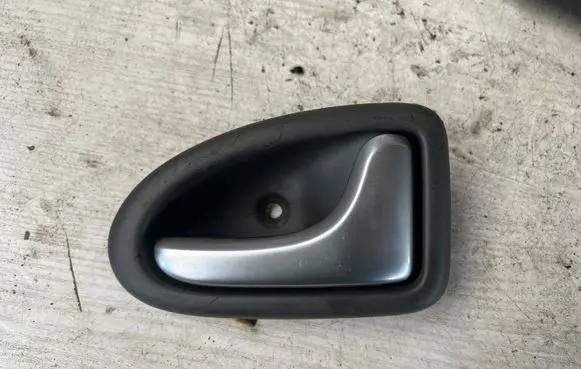 Renault Scenic I Rear door interior handle 7700415975