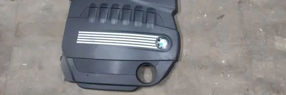 BMW 3 E90 E91 Engine cover (trim)