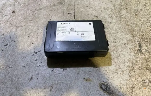 Renault Clio IV Other control units/modules 51986181 10R0412841 282755265R