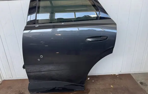 Peugeot 3008 III Rear door