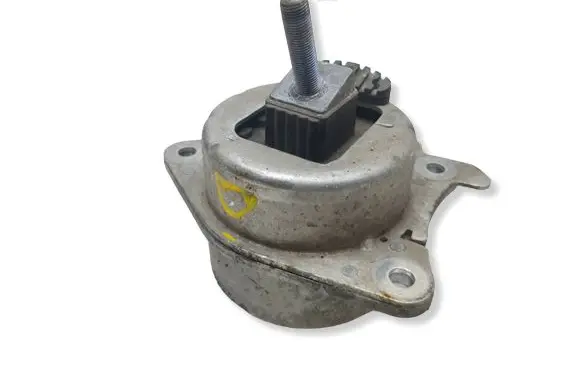 Alfa Romeo Giulia Engine mount bracket 00505515100 0D894 00738