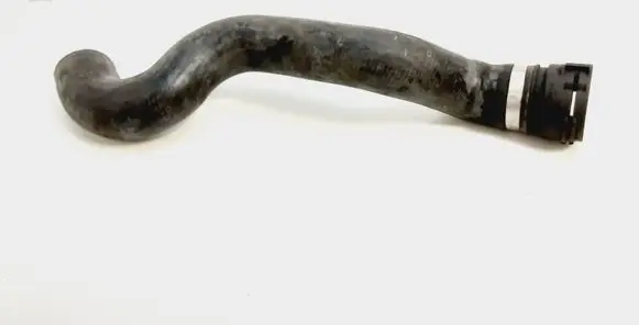 Volvo XC90 Engine coolant pipe/hose 30741048