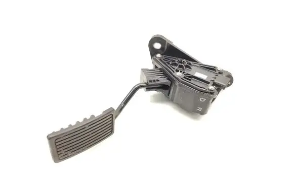 Honda CR-V Accelerator throttle pedal