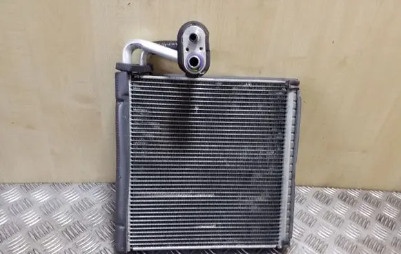 Air conditioning (A/C) radiator (interior)