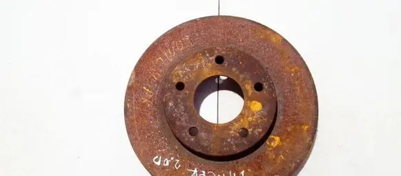 Mitsubishi Lancer X Front brake disc ventiliuojamas