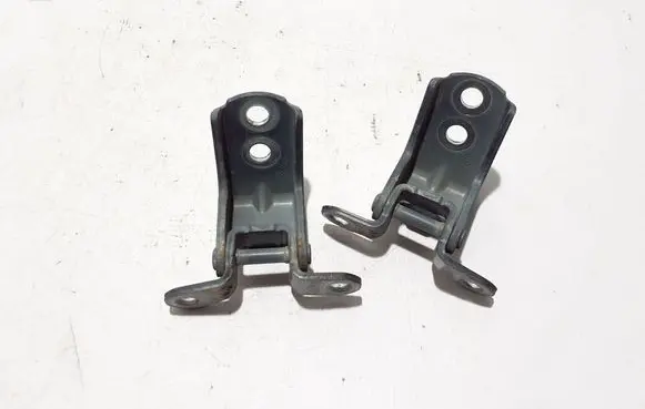 Infiniti FX Front door upper hinge 80401EG000