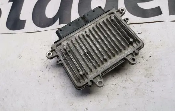 Mercedes-Benz A W169 Engine control unit/module A6401508879 0281013517 6401508879