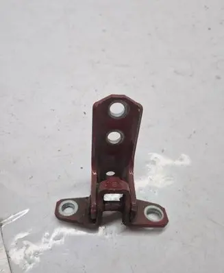 Mitsubishi Outlander Rear door lower hinge