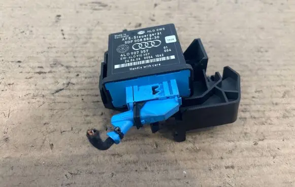 Audi Q7 4L Light module LCM 5DF00888630 4L0910357 4L0907357