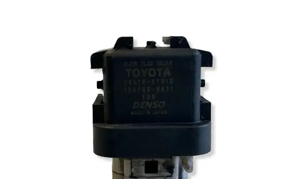 Toyota Avensis T250 Glow plug pre-heat relay 2861067010
