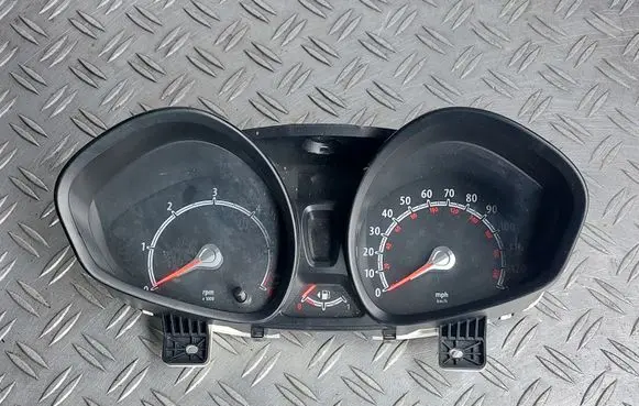 Ford Fiesta Speedometer (instrument cluster) 8A6T10849DD