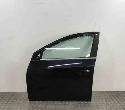 Chevrolet Cruze II Front door 95440655