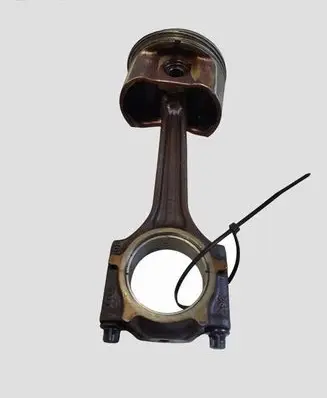 Volkswagen Golf V Piston with connecting rod