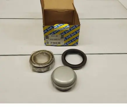 Mercedes-Benz E W211 Front wheel bearing hub 2123300025 A2123300025 R151.56
