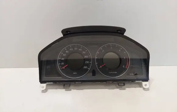 Volvo V70 Speedometer (instrument cluster) 31270899AA 31270899 36002598