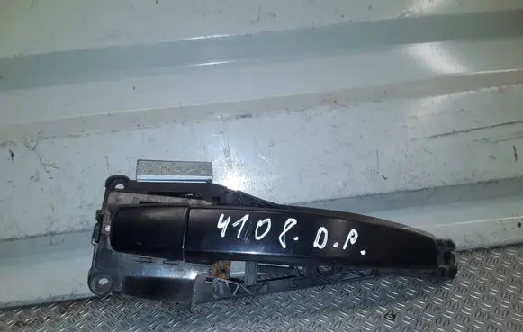 Opel Astra J Front door exterior handle