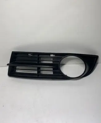 Volkswagen Touran I Front bumper lower grill 1T0853665A