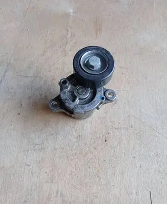 Hyundai i20 (GB IB) Alternator belt tensioner 252812A6 C15094A2464