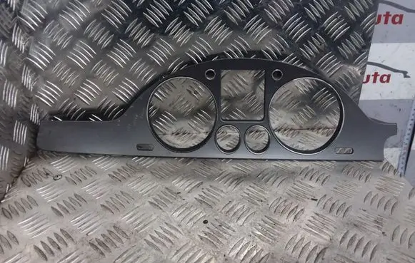 Dashboard trim