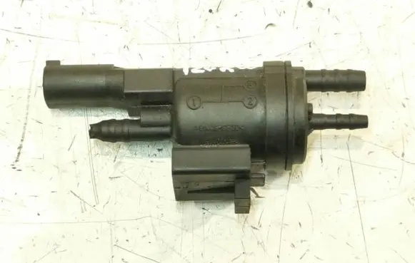 Mercedes-Benz E W211 Valve vacuum 0025401497