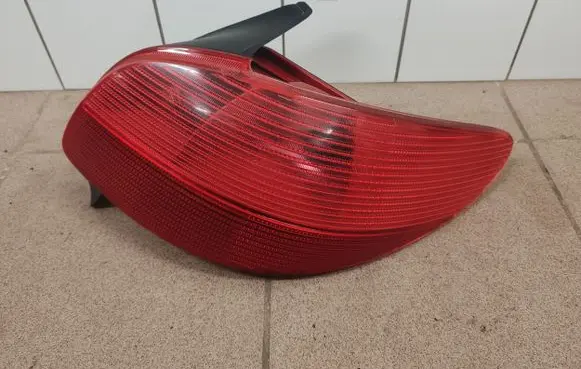 Peugeot 206 Rear/tail lights 2531D