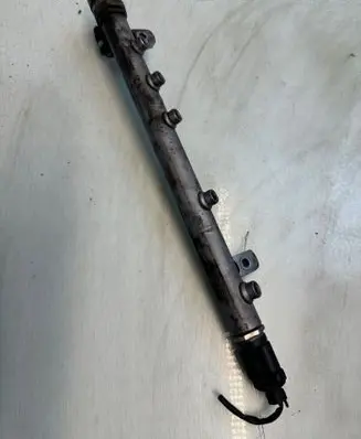 Mercedes-Benz B W245 Fuel main line pipe A6400702095