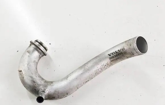 Volvo XC90 Intercooler hose/pipe 30639471