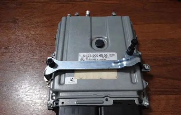 Mercedes-Benz AMG GT 4 x290 w290 Trunk lid opening control unit A1779006503
