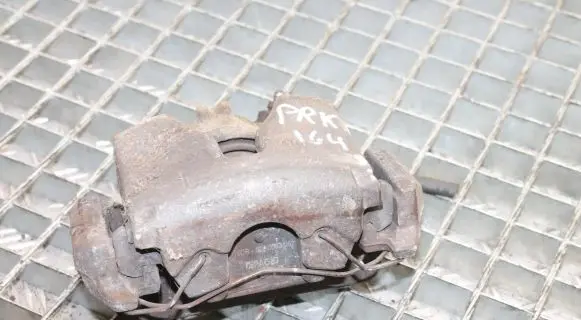 Honda Civic IX Front brake caliper