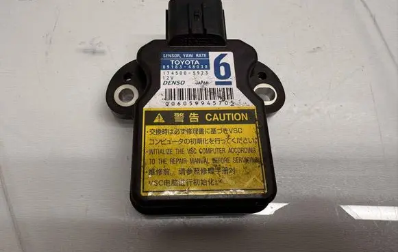 Toyota Auris 150 ESP acceleration yaw rate sensor 8918348030