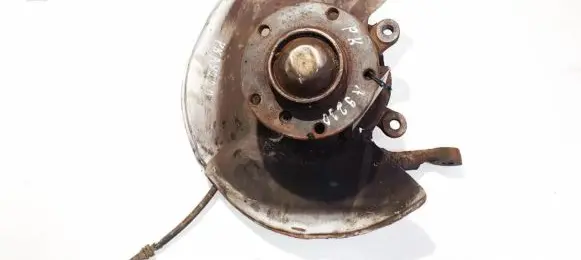 BMW 7 E38 Front wheel hub