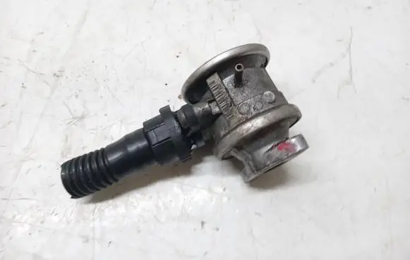 Skoda Octavia Mk1 (1U) EGR valve 037131351C