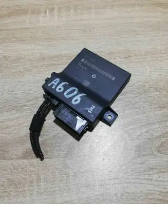 Audi A6 S6 C6 4F Gateway control module 4F0907468D