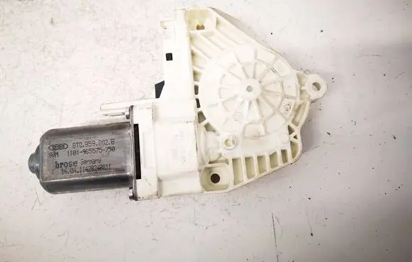 Audi A5 8T 8F Front door window regulator motor 8T0959802B