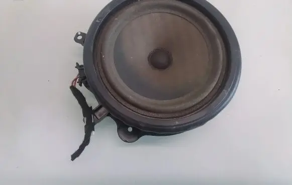 Audi A3 S3 8P Front door speaker 8P0035411
