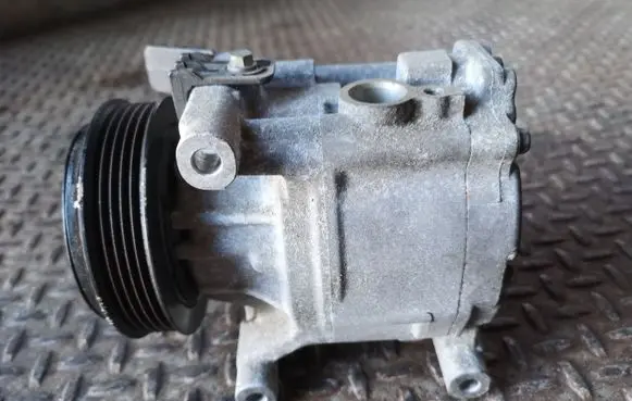 Ford Ka Air conditioning (A/C) compressor (pump) SCSB06