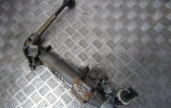 Mitsubishi Space Runner Steering wheel axle