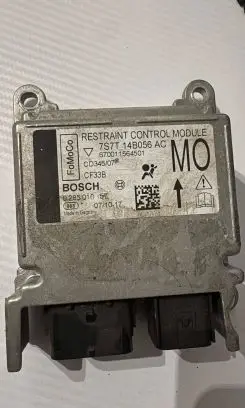 Ford Mondeo MK IV Engine control unit/module 7S7T14B056AC 670011564501 0285010157
