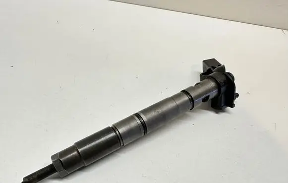 Audi A6 S6 C6 4F Fuel injector 059130277Q 0445115004 040614