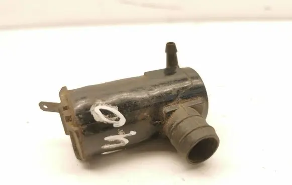 Volvo S40, V40 Windscreen/windshield washer pump