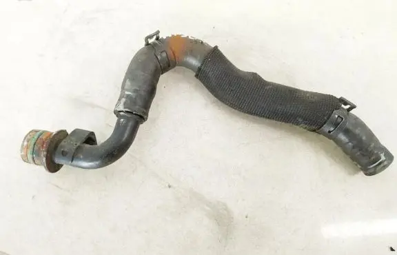 Audi A6 S6 C6 4F Engine coolant pipe/hose