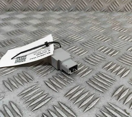 Toyota Prius (XW20) Aerial antenna filter 9098004174