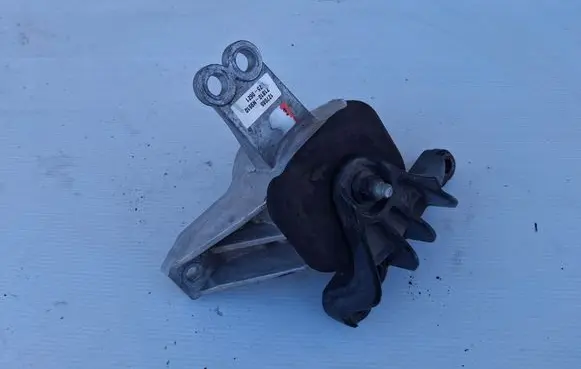 Hyundai Tucson IV NX4 Engine mount bracket 127085 21810-B9510