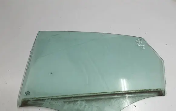 Audi A6 S6 C7 4G Rear door window glass 